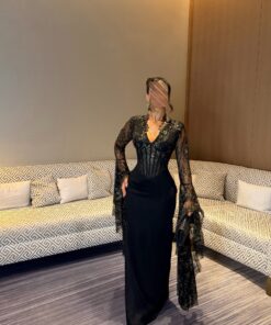 A.     Gold dantel corset